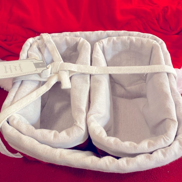 Decorative a Christmas Organizer - Picture 1 of 6